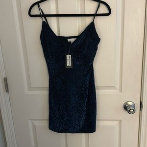Abbeline brand new with tags crushed velvet cheetah dress.